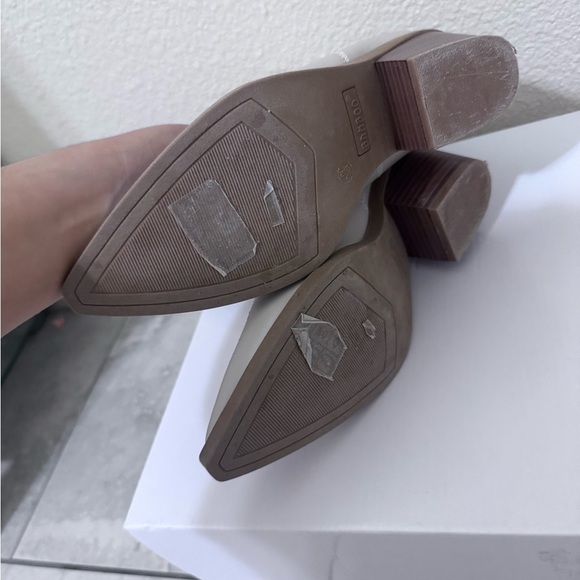 BAMBOO Cream Ankle Booties with Western Flair - Picture 6 of 6